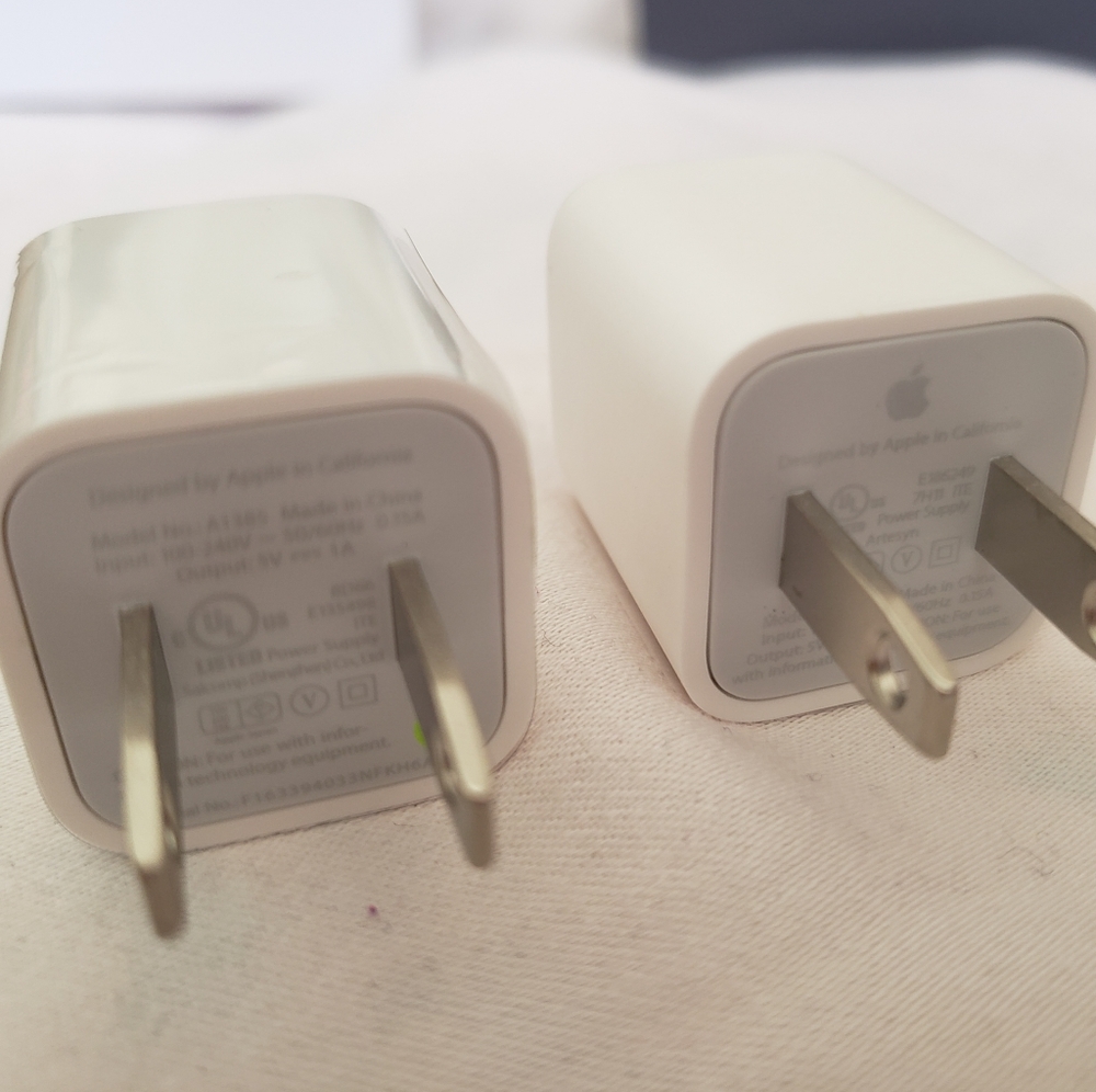 (×3) Apple - USB Power Adapter - White